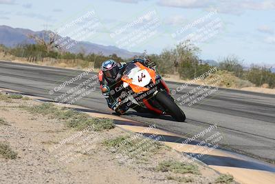 media/Nov-16-2025-Race Pace (Sun) [[8c5fa54630]]/Verified Riders/4-Turn 3 Inside (1050am)/